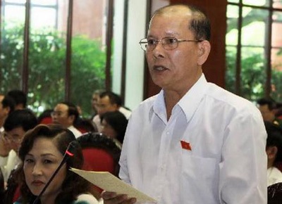 Đại biểu Danh Út.