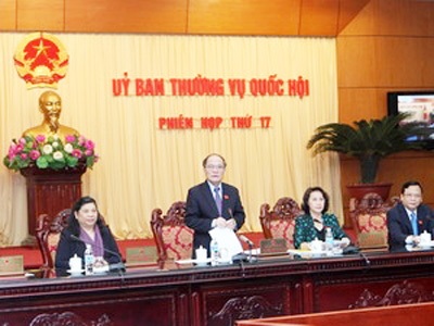 Đề xuất giám sát tái cơ cấu các tập đoàn - 1 Phiên họp thứ 17 của UB Thường vụ QH bắt đầu từ hôm nay, 9/4.