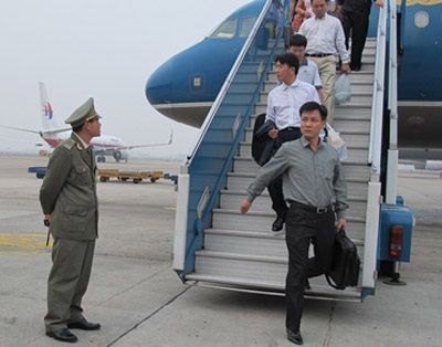 Thêm biện pháp ngăn chặn trước khi khởi tố bị can tham nhũng - 1 Thêm biện pháp ngăn chặn trước khi khởi tố bị can tham nhũng
