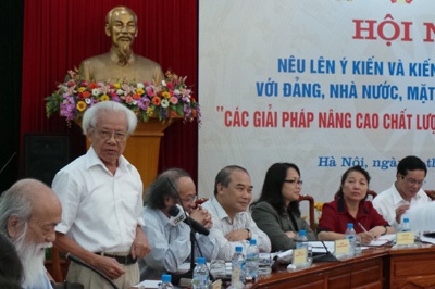 Phó Chủ tịch nước: Đề nghị bỏ thi tốt nghiệp THPT - 2 GS Hồ Ngọc Đại: Nên xây dựng lại hệ thống giáo dục phổ thông chỉ với 11 năm học.