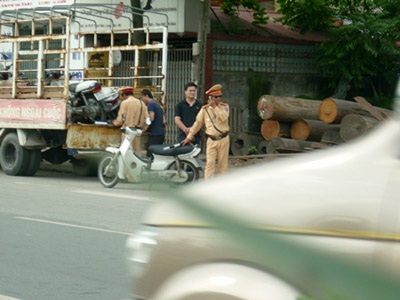 Nhà vệ sinh tiền tỷ - rõ ràng tham nhũng, sao vẫn “ỉm” đi?