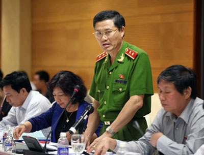 Từ tham nhũng đến suy thoái đạo đức - vì kỷ cương không nghiêm - 2 Từ tham nhũng đến suy thoái đạo đức - vì kỷ cương không nghiêm