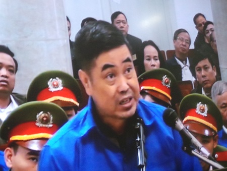 Dương Chí Dũng tại tòa sáng 14/12.