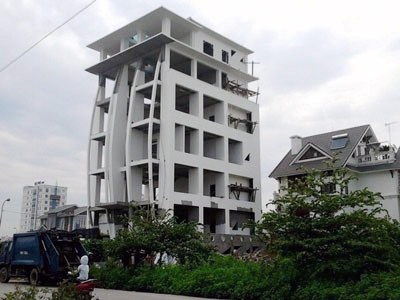 Rà lại quy định “phạt cho tồn tại” công trình xây sai phép - 1 Rà lại quy định “phạt cho tồn tại” công trình xây sai phép