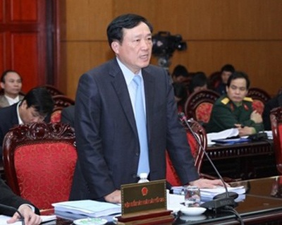 “Nới” quyền điều tra cho VKS để tăng kiểm soát chéo quyền lực - 1 Viện trưởng VKSND tối cao Nguyễn Hòa Bình trình dự án luật trước UB Thường vụ Quốc hội.