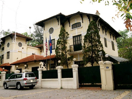 Về hưu phải trả lại nhà công vụ - 1 Quỹ nhà công vụ của Hà Nội có nhiều biệt thự cổ, đẹp ở những khu phố Pháp trước đây.