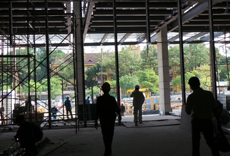Cận cảnh phòng họp đặc biệt tại Nhà Quốc hội mới - 12 Đại sảnh chính dẫn vào Nhà Quốc hội từ phía đường Bắc Sơn.