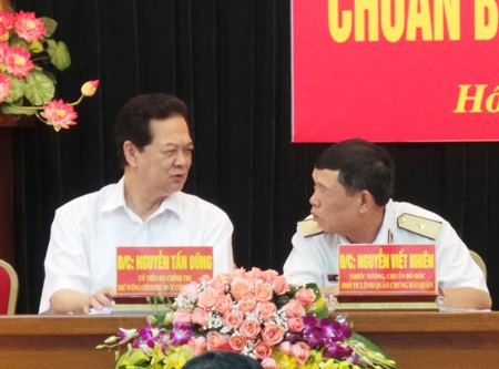 Thủ tướng: Tàu của chúng ta nhỏ nhưng kiên cường - 3 Cử tri Đồng Xuân Hiển phát biểu tại buổi làm việc với Thủ tướng.