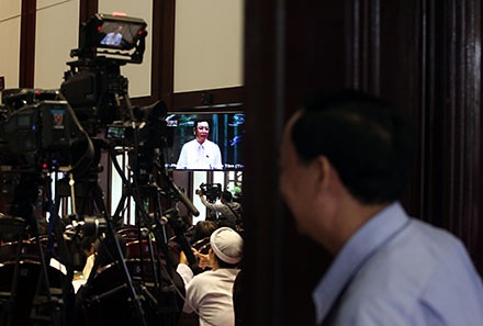 Phiên chất vấn đối với Bộ trưởng GD-ĐT bắt đầu vào nửa sau của buổi làm việc sáng 11/6.