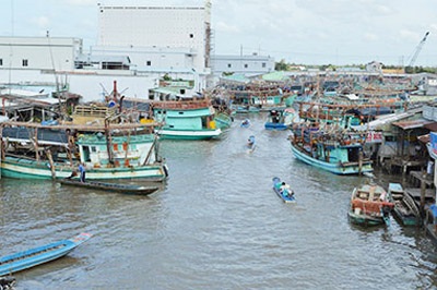 Mô hình chợ nổi, cuộc sống trên kênh rạch tại Sông Đốc - Cà Mau.