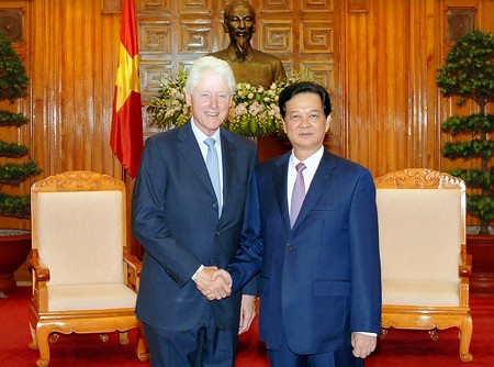 Thủ tướng tiếp cựu Tổng thống Hoa Kỳ Bill Clinton - 1 Cựu Tổng thống Mỹ Bill Clinton nói về việc Trung Quốc dịch chuyển giàn khoan