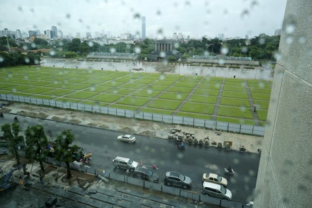 Tầm nhìn từ tầng 5 của Nhà Quốc Hội về phía Lăng Chủ tịch Hồ Chí Minh