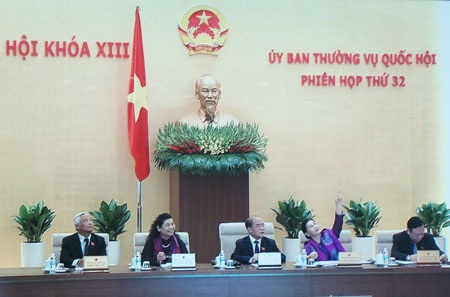 Lãnh đạo Quốc hội hân hoan mừng “nhà mới” - 13 Thường vụ Quốc hội bắt đầu một phiên họp với nhiều hào hứng về việc về nhà mới.
