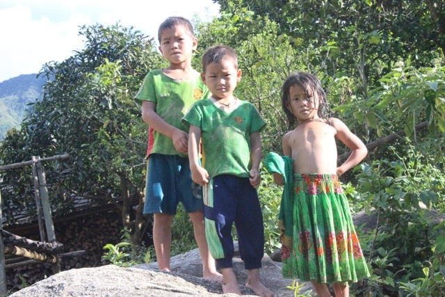 Tảo hôn khiến đói nghèo, những đứa trẻ sinh ra không được chăm sóc đến nơi đến chốn