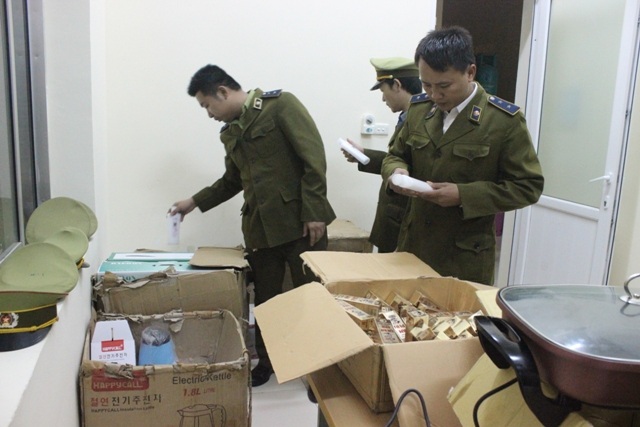 Thực phẩm đa năng và máy sục khí ozon bán cho dân xã Quảng Tân