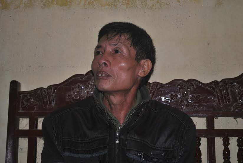 Nước mắt người cha lỡ tay đánh chết con - 1 Ông Tân đau khổ kể về đứa con mà mình lỡ tay đánh chết
