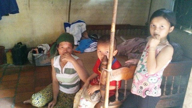 Người dân TĐC luôn đối mặt với cái đói mùa giáp hạt 