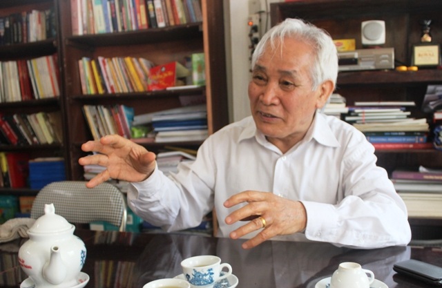 Cựu binh Lê Xuân Giang bồi hồi nhớ lại những trận dội bom, càn quét của giặc Mỹ xuống cầu Hàm Rồng