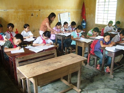 Những mái đầu bạc khóc thương 3 trẻ đầu xanh - 7