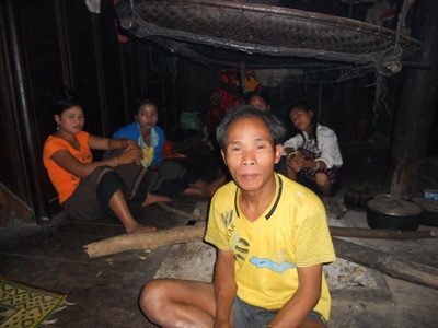 Những thầy giáo trẻ gieo chữ giữa heo hút đại ngàn - 7