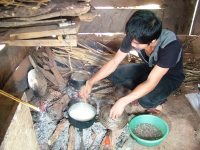 Những thầy giáo trẻ gieo chữ giữa heo hút đại ngàn - 9