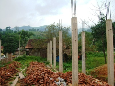 Công trình KTX “đắp chiếu”, học sinh nguy cơ bỏ học vì thiếu chỗ ở - 1