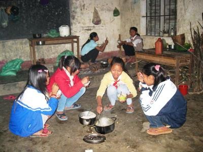 Công trình KTX “đắp chiếu”, học sinh nguy cơ bỏ học vì thiếu chỗ ở - 4 Công trình KTX “đắp chiếu”, học sinh nguy cơ bỏ học vì thiếu chỗ ở - 4