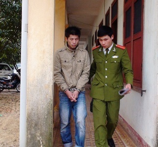 Say xỉn khi đi chúc Tết, bị bạn cưỡng dâm - 1