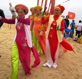 Độc đáo lễ hội cầu mùa trên 600 năm tuổi - 8