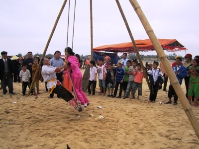 Độc đáo lễ hội cầu mùa trên 600 năm tuổi - 10