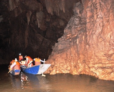 Những tuyệt phẩm của tạo hóa trong lòng động Phong Nha