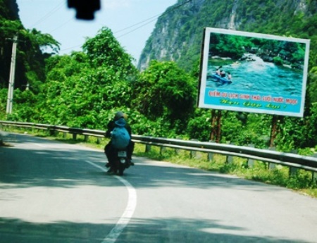 Vì sao 3 cây sưa trăm tỉ dễ dàng “lọt” khỏi cửa rừng? - 6 Vì sao 3 cây sưa trăm tỉ dễ dàng “lọt” khỏi cửa rừng?