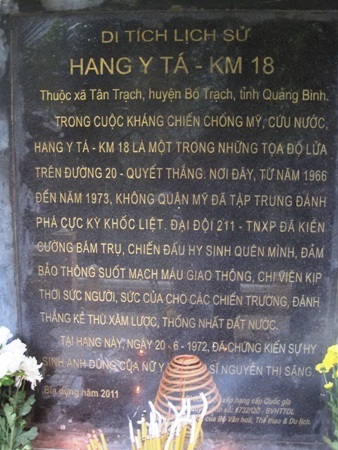 Tuổi 20 trên con đường Trường Sơn huyền thoại - 1 Tuổi 20 trên con đường Trường Sơn huyền thoại