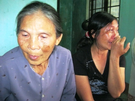 “Mẹ ơi, sao không để con chết đi”