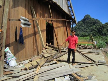 Nhà của gia đình anh Đinh Thanh Hải, thôn Thanh Liêm 2, xã Trung Hóa bị hư hỏng