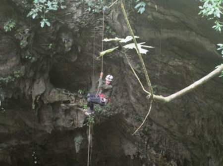 Phát hiện hang động lớn nhất thế giới ở Quảng Bình - 1 Phát hiện hang động lớn nhất thế giới