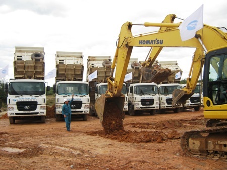 Khởi công dự án QL 1A qua tỉnh Quảng Trị (Ảnh: Đăng Đức)