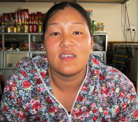 Mẹ cầu thủ Nguyễn Hoàng sơn: “Con tôi sinh năm 2000”