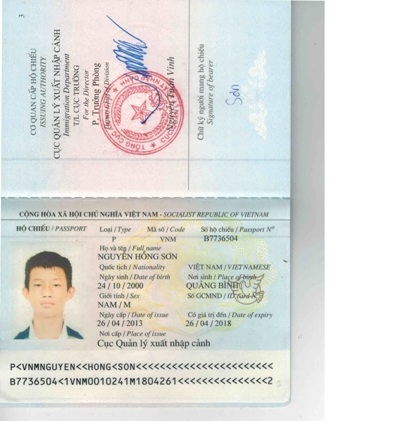 Mẹ cầu thủ Nguyễn Hồng Sơn: “Con tôi sinh năm 2000” - 4 ...và Hộ chiếu của Sơn đều ghi rõ ngày sinh 24/10/2000