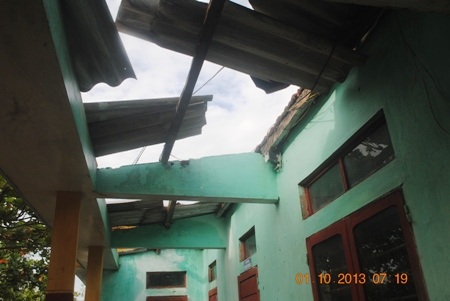 Bão số 10 đã làm tất cả các trường học đóng trên địa bàn tỉnh Quảng Bình bị hư hại.