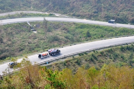 Hàng vạn người dân ở Bố Trạch đón chờ linh cữu Đại tướng