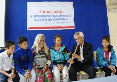 Quảng Bình: Khai giảng lớp âm nhạc truyền thống Bru - Vân Kiều