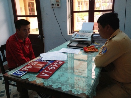 Tang vật thu được trên xe