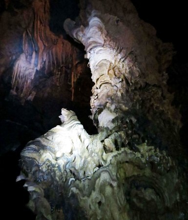 3.400 USD/giờ bay trực thăng ở Phong Nha - Kẻ Bàng - 1 Những khối thạch nhũ đẹp mê hồn ở Phong Nha - Kẻ Bàng