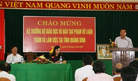 Bộ trưởng Bộ GD-ĐT Phạm Vũ Luận kết luận tại buổi làm việc.