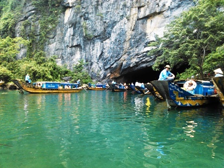 Khách du lịch đến với Phong Nha - Kẻ Bàng tăng 300% so với cùng kỳ năm ngoái