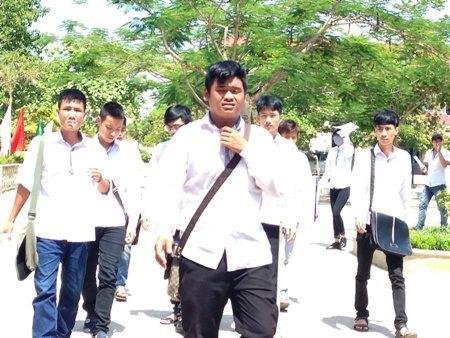 Đề Toán nhẹ nhàng, thí sinh phấn khởi