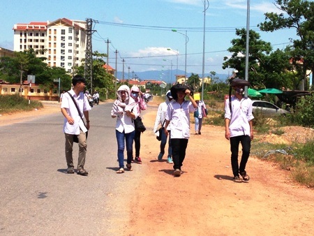 Đề Toán nhẹ nhàng, thí sinh phấn khởi