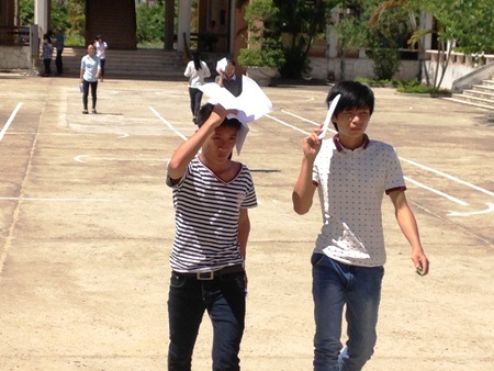 Đánh bắt hải sản ở Hoàng Sa, Trường Sa vào đề Địa lý