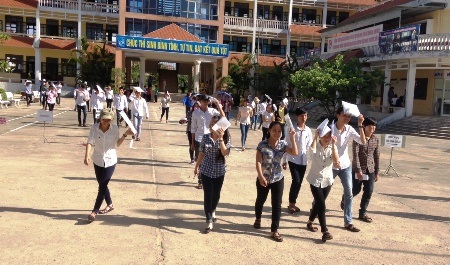 Đề Sinh dài, đề tiếng Anh khó